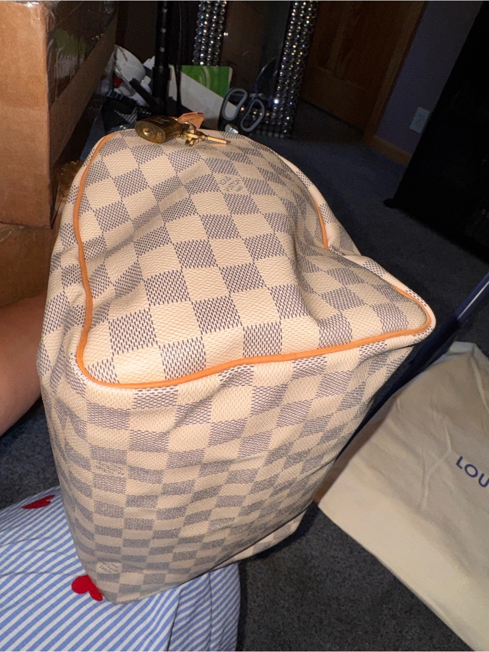 Louis Vuitton Damier Azur Speedy 30 Satchel in Cream and Tan with Gold Hardware - Picture 6 of 10